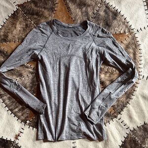 lululemon athletica Heather Gray Long Sleeve Top